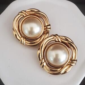 Vintage Swarovski Faux Pearl Earrings Clip-On Gold Plated‎ Signed S.A.L. 80's